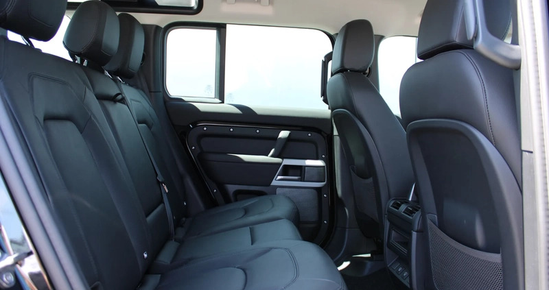 Land Rover Defender cena 373000 przebieg: 5000, rok produkcji 2024 z Dębno małe 67